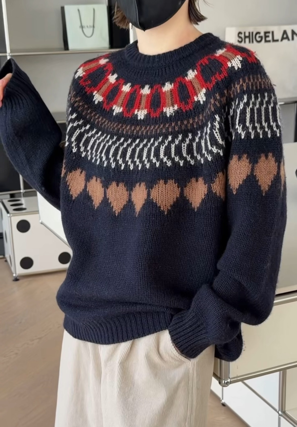 妍西家 诗歌兰女装25冬款58791时尚气质蓝色圆领提花爱心套头毛衣