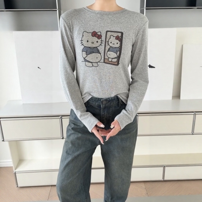 妍西家 诗歌兰女装26秋款韩货8019时尚圆领卡通猫咪短款长袖T恤