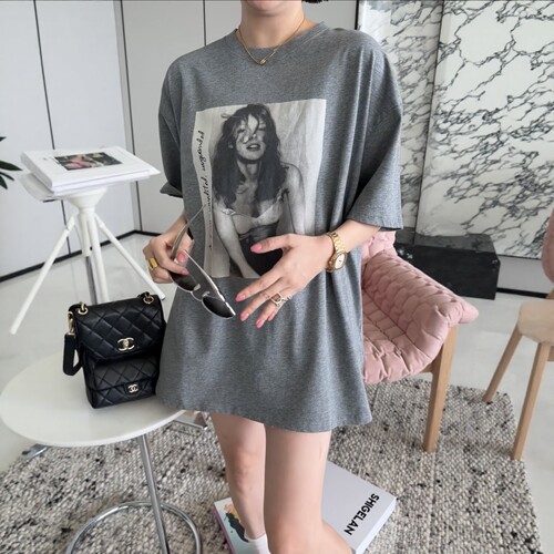 妍西家 诗歌兰女装26夏16510时尚灰色圆领短袖T恤英伦女人可退换
