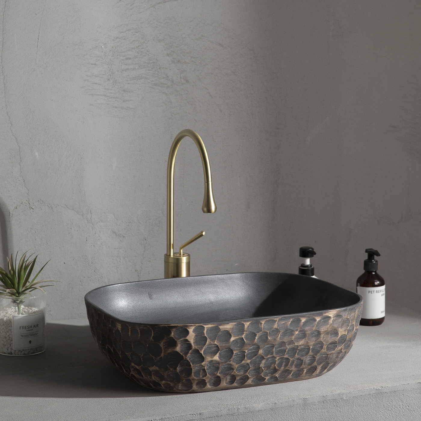 艺术陶瓷台上盆高温烧制