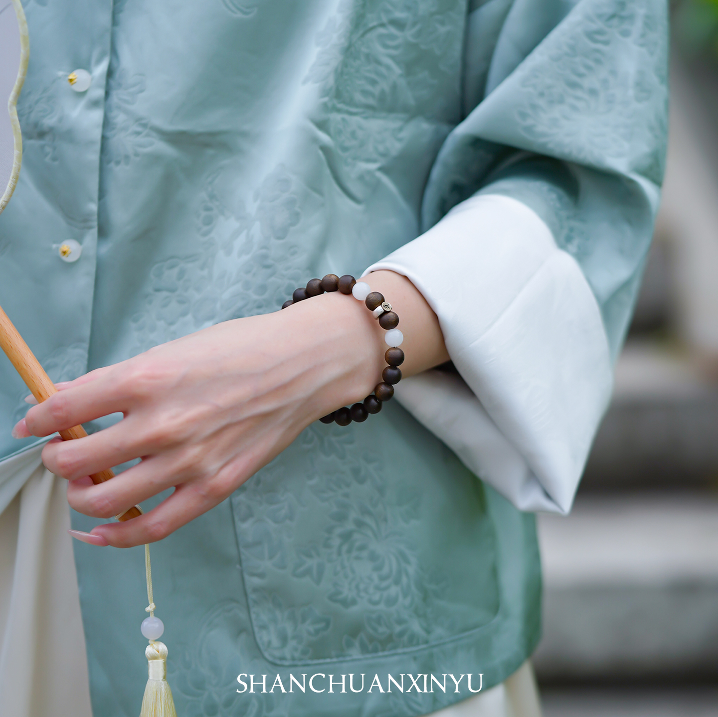 文莱沉香檀香檀木质和田白玉手链