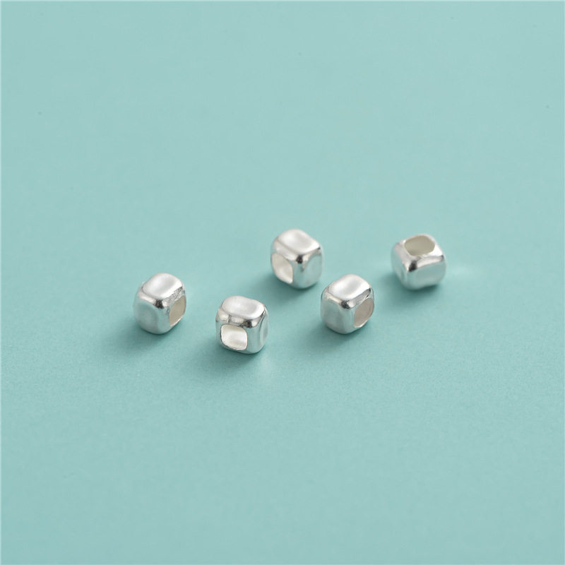 S925 순수 실버 작은 사각형 3MM 분리 된 비즈 설탕 큐브 DIY 수제 페르시 팔찌 목걸이 느슨한 구슬 액세서리 깨진 실버