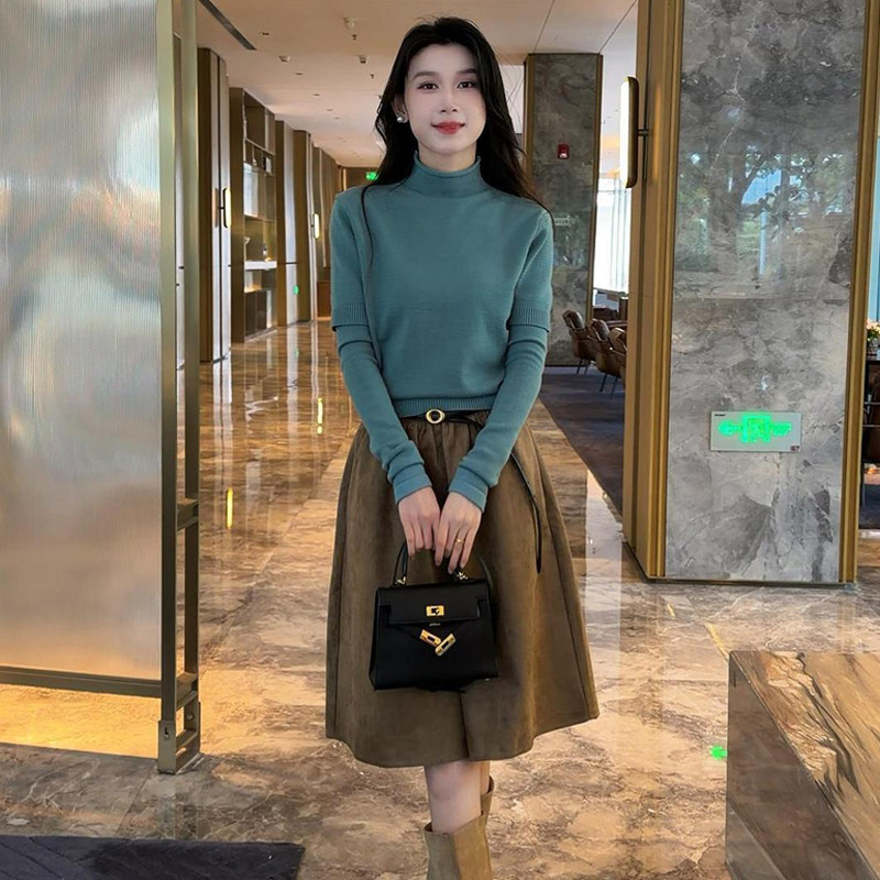 大码女士减龄套装裙秋冬季胖mm半高领针织毛衣鹿皮绒半身裙两件套