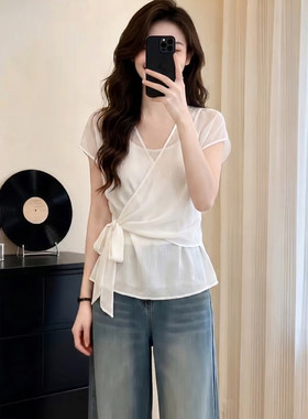 小个子别致v领绑带雪纺衬衫女夏季大码胖mm通勤百搭显瘦收腰上衣