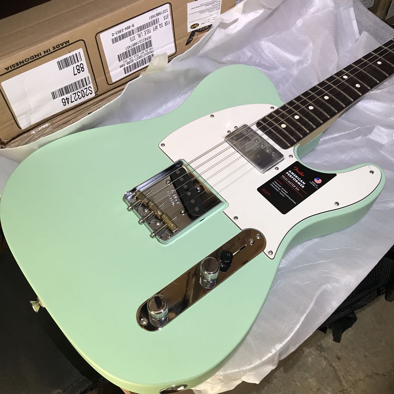 Fender 美产电吉他 演奏家 Tele芬达电吉他 配原装厚包|msdalam kategori Alat muzik/Guitar/Piano/Fitting, alat-alat muzik barat, instrumen rentetan barat, Guitar - Electric Guitar - dari Buy2taobao.com untuk memberikan perkhidmatan ejen Taobao profesional membeli