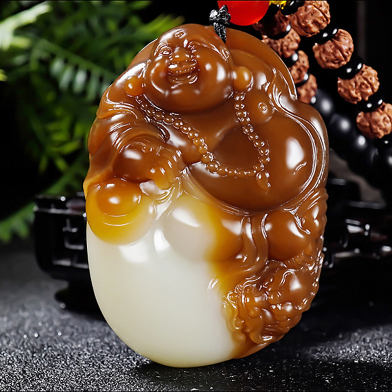 新疆和田玉且末金山料糖白玉笑佛把件150.16克 大师张亚龙作品