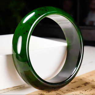 新疆冯立辉作品和田玉俄料7号矿红皮老料碧玉手镯80.12克内径57mm