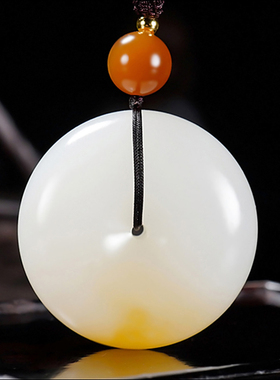 新疆大师郭磊作品和田玉且末金山料糖羊脂白玉平安扣挂件23.91克