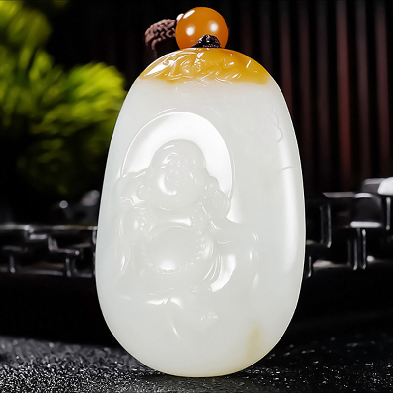 新疆大师冯立辉作品和田玉且末金山料糖羊脂白玉笑佛挂件37.92克