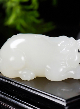 新疆大师张亚龙作品和田玉羊脂白玉貔貅挂件53.98克