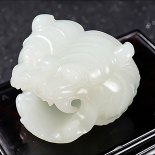 新疆大师张亚龙作品和田玉羊脂白玉虎头扳指67.47克 内径22mm