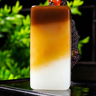 新疆冯立辉作品和田玉且末料糖羊脂白玉平安无事牌挂件59.66克