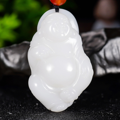 新疆大师郭磊作品 和田玉羊脂白玉笑佛19.96克