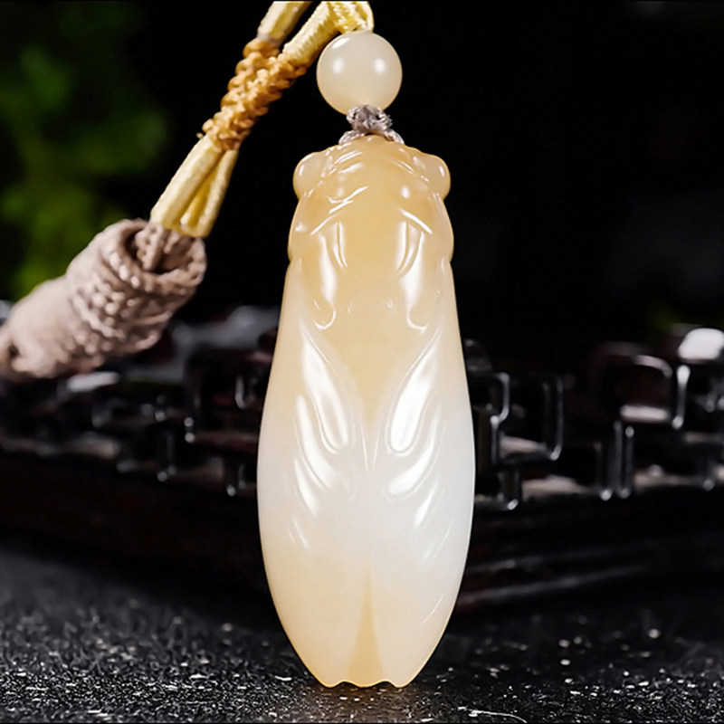 新疆郭磊作品和田玉且末金山料糖羊脂白玉一鸣惊人挂件17.83克