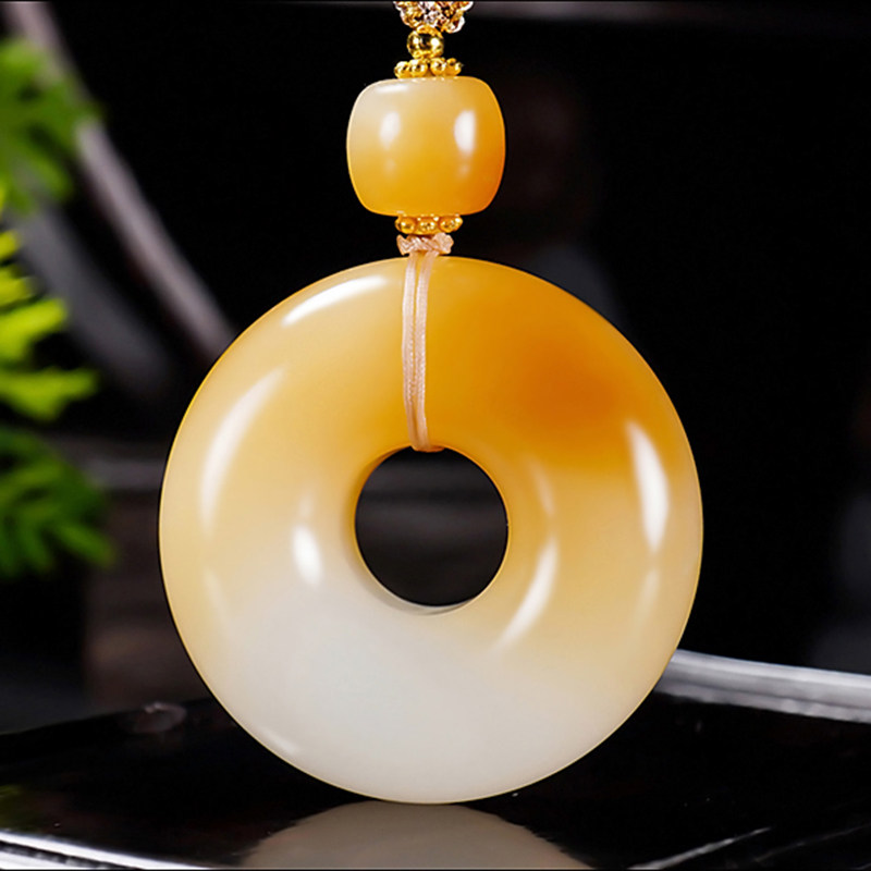 新疆大师郭磊作品和田玉且末金山料糖羊脂白玉甜甜圈挂件26.30克