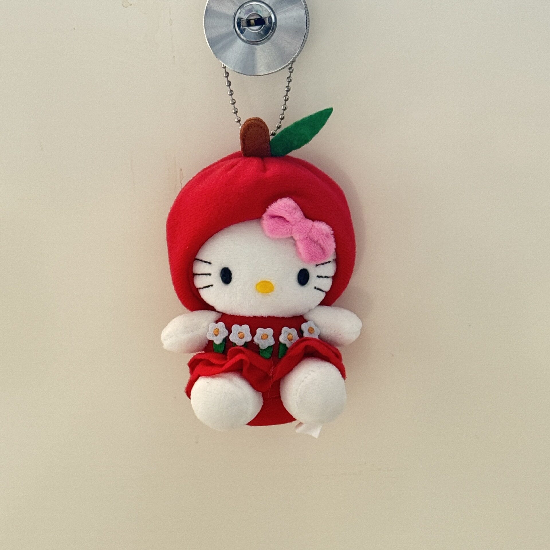 日本中古Kitty信州限定苹果头挂件变装毛绒玩偶包包挂饰kt红绿可