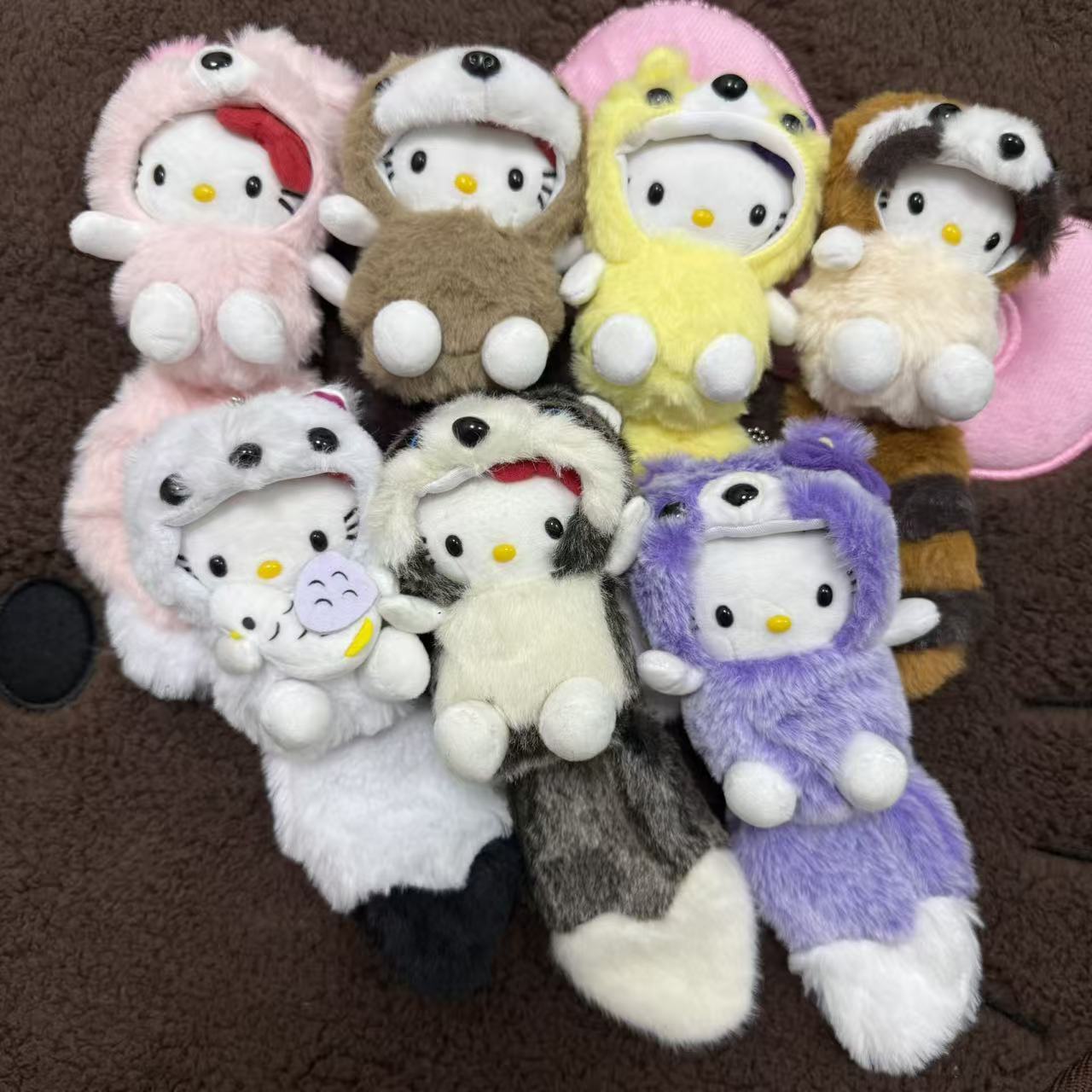 日本小浣熊hellokitty黑