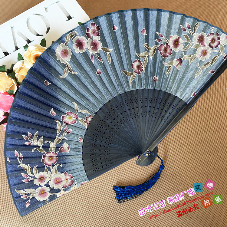 苏州真丝扇子女扇子 日式和风工艺扇 中国风折扇高档绢扇 赠扇套