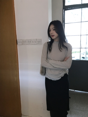 鱼没放  寒光蓝灰 木耳边打底衫 松弛显瘦长袖T恤