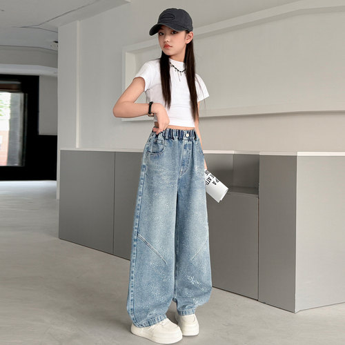 女童弯刀牛仔裤春秋款2026新款儿童洋气春季烫钻长裤中大童阔腿裤