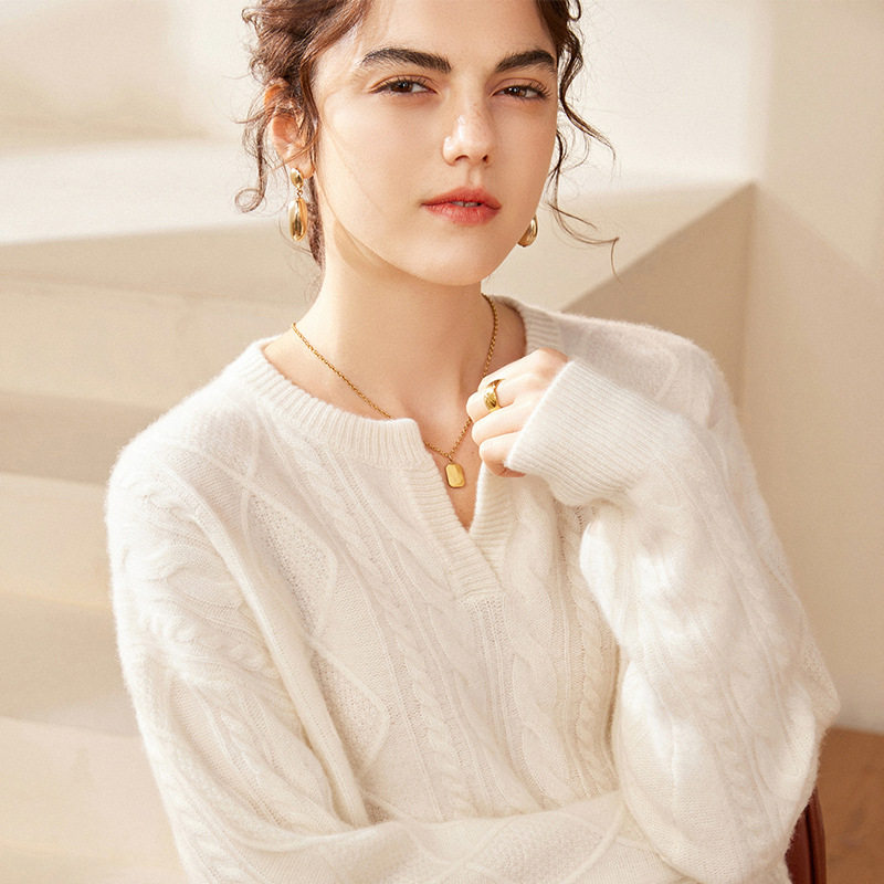 上身效果爆表！v领麻花100山羊绒套头毛衣女慵懒加厚针织衫上衣