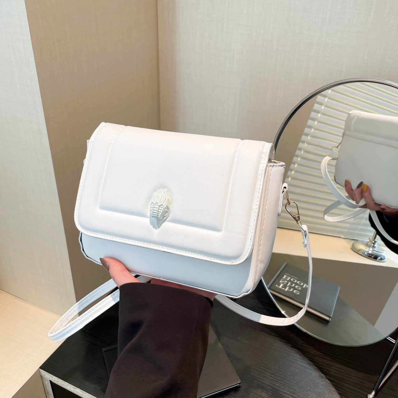 洋气质感潮流2025新款今年流行欧美纯色时尚手提包单肩斜挎小方包