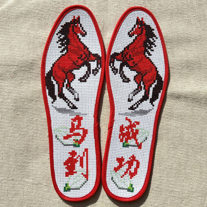 十字绣鞋垫半成品纯手工刺绣针线新款自己绣吸汗透气棉布印花针孔,服饰配件/皮带/帽子/围巾,鞋垫,淘宝优惠券,粉丝福利购,淘宝优惠卷