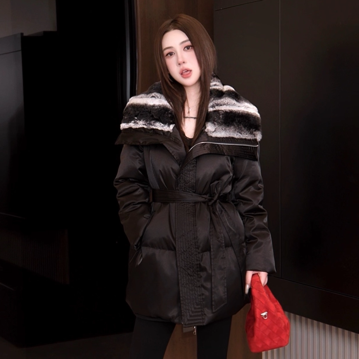 獭兔毛领桑蚕丝百搭时尚鹅绒服