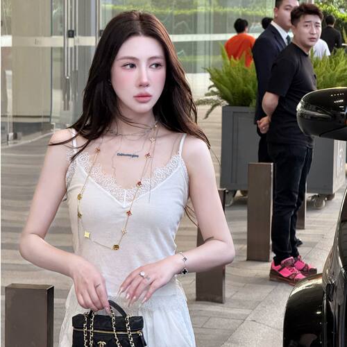 郭彦彤法式性感气质蚕丝蕾丝吊带