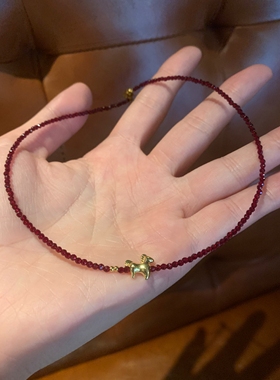 红色尖晶石小马choker颈链女氛围感锁骨链显脖子细项链通勤配饰潮