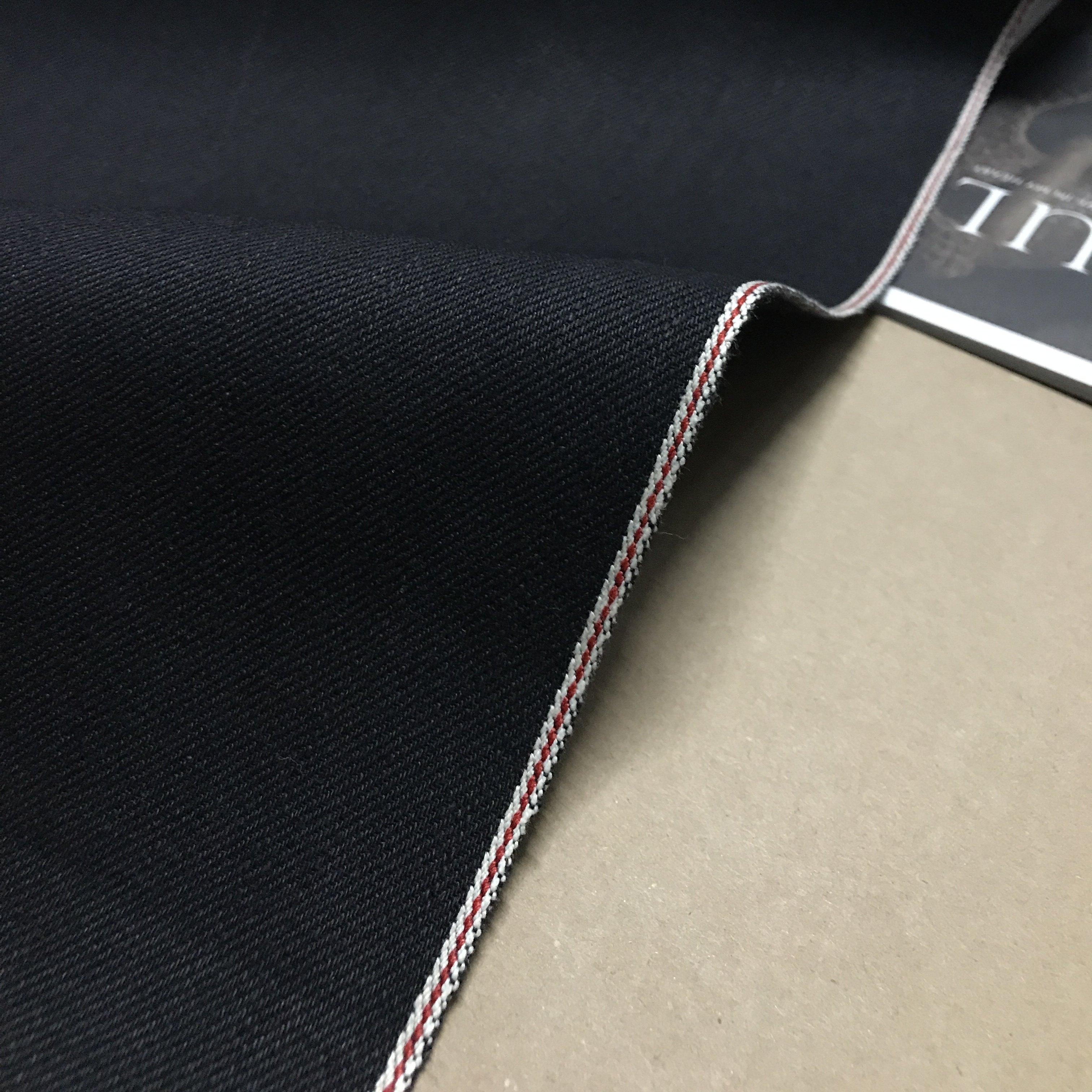 金佳厚挺括无弹品质感足日本冈山赤耳原浆黑色红边丹宁牛仔布料