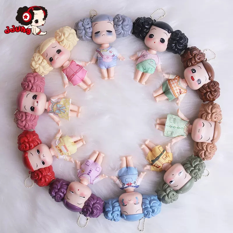4个包邮正版冬己娃娃钥匙扣公仔女生背包挂件饰品女孩表情包玩具