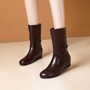 真皮短靴女2025秋冬新款靴子圆头平底内增高女靴马丁靴棕色中筒靴