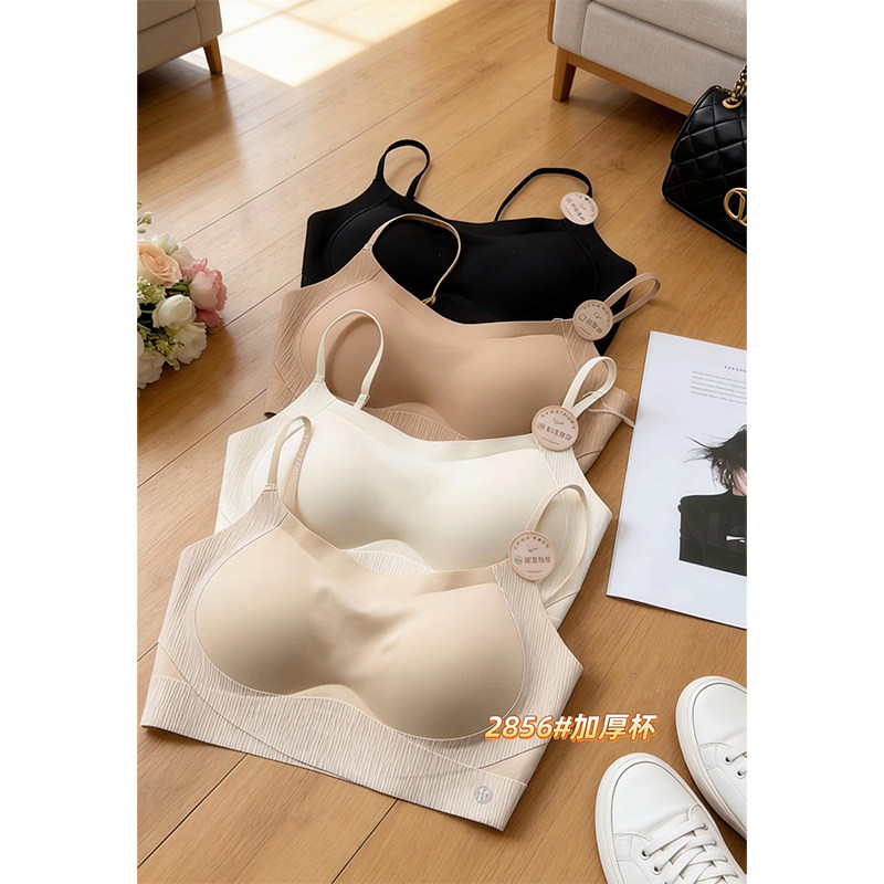 新品全固定手掌啵啵杯内衣女粉底隐形防走光纯色抹胸无痕打底美背