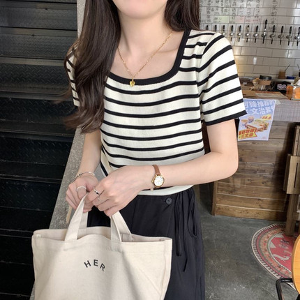 条纹正肩冰丝短袖T恤女夏季新款韩系ins显瘦短款方领上衣洋气小衫