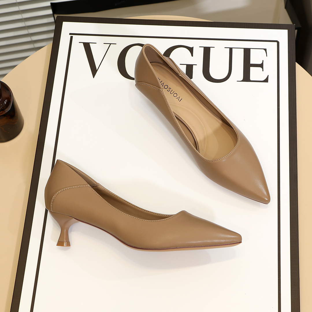 不累脚~软皮气质中跟尖头单鞋女