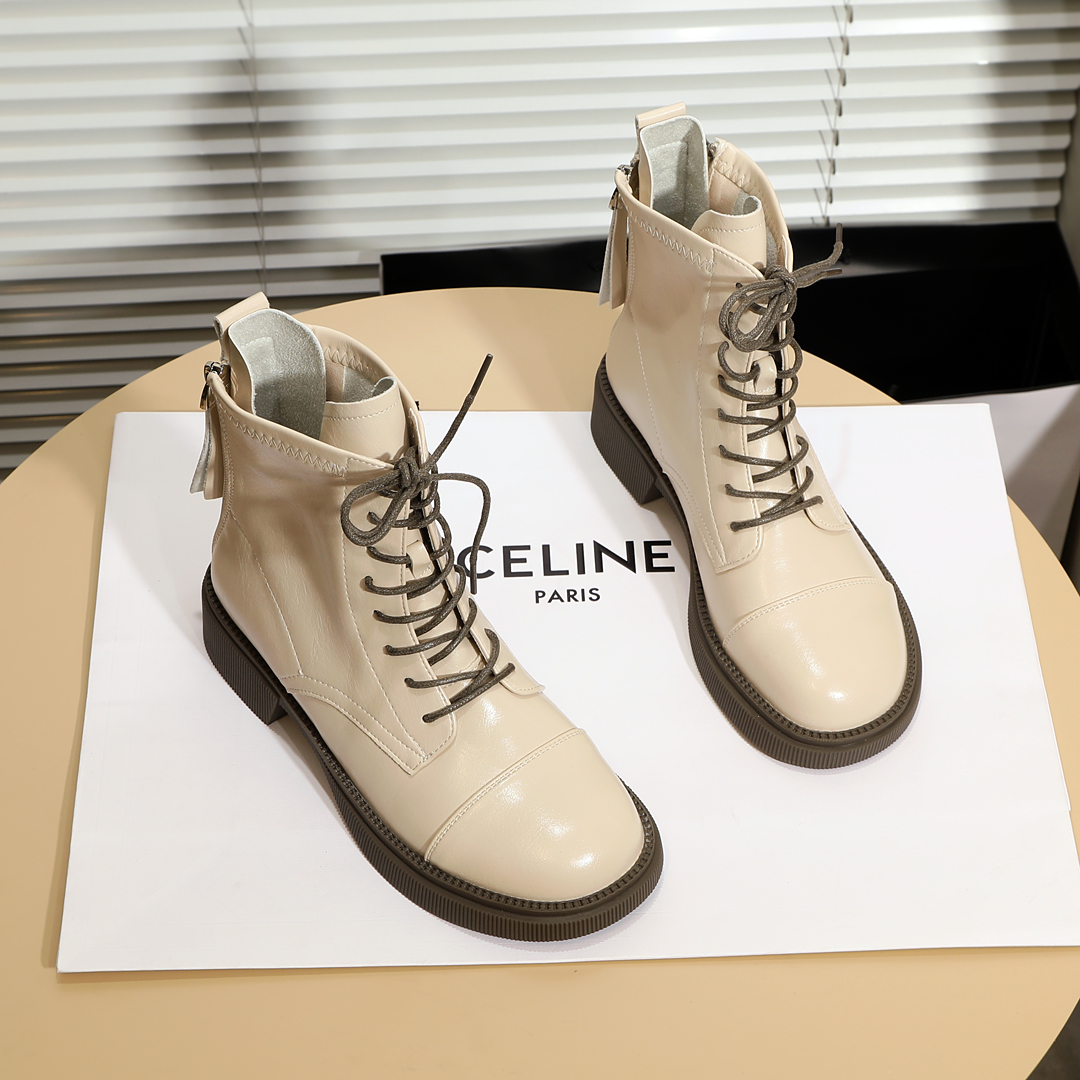 软皮软底~显脚小百搭平底马丁靴