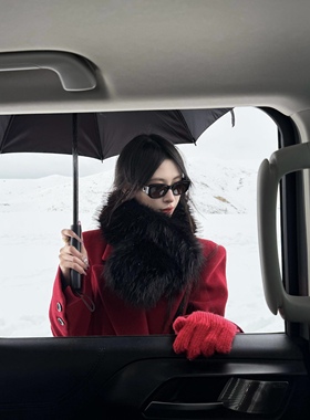 出租网红博主八茜儿同款HiimDai 红色大衣套装新疆长白山雪地出片