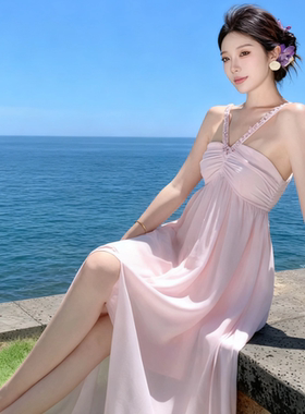 海岛穿搭法式超好看粉色吊带