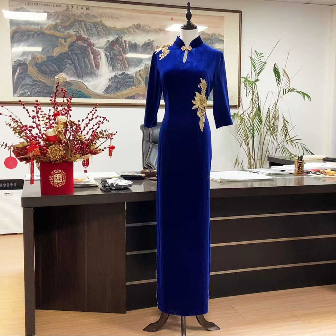 宝蓝香槟金立体浮雕绣花丝绒长款秋冬春旗袍三种颜色