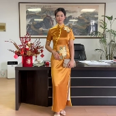 衣长140醋酸锻定位浮雕绣花双层内衬走秀长款 旗袍