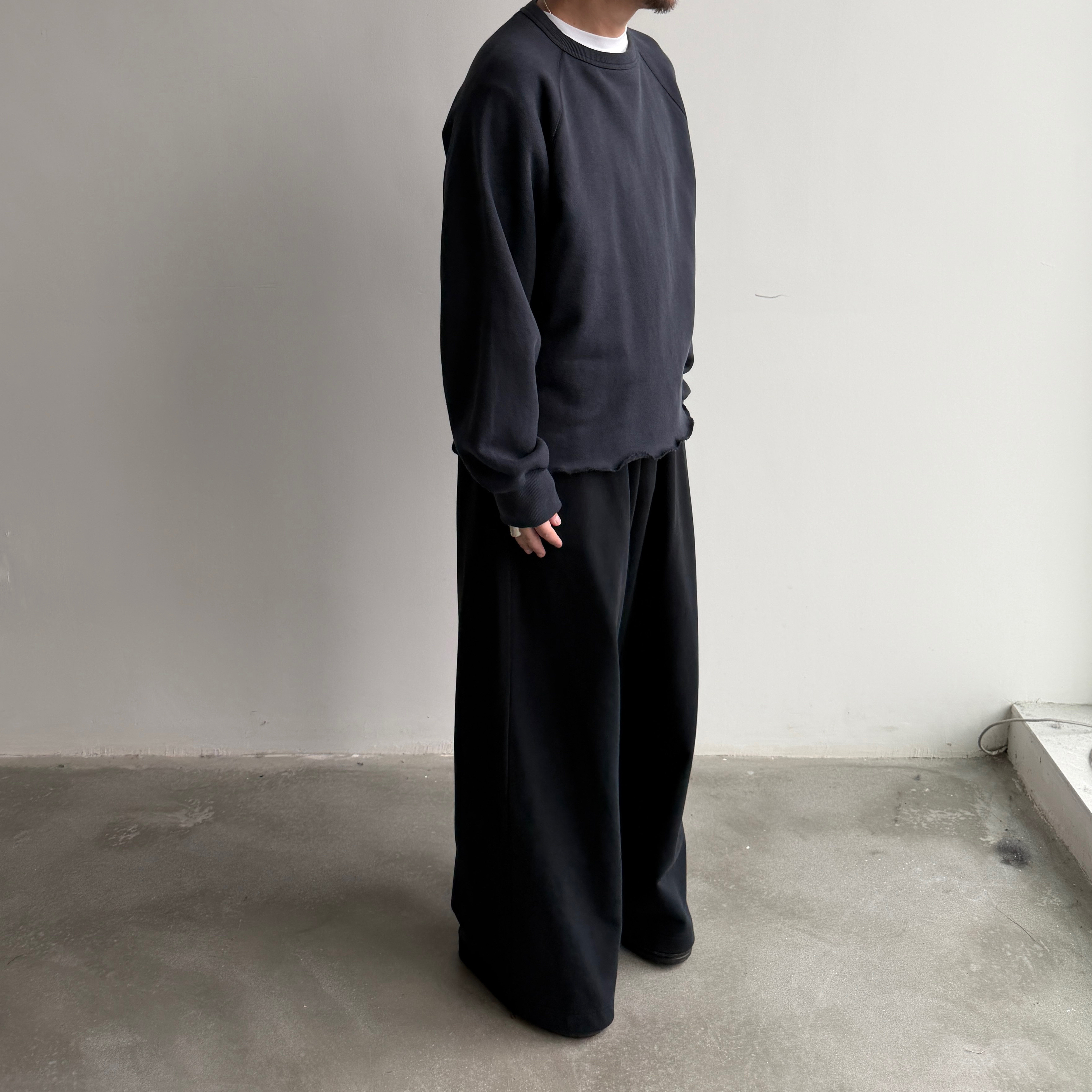 Anniehall26fw vintage感复古破坏须边下摆卷边卫衣