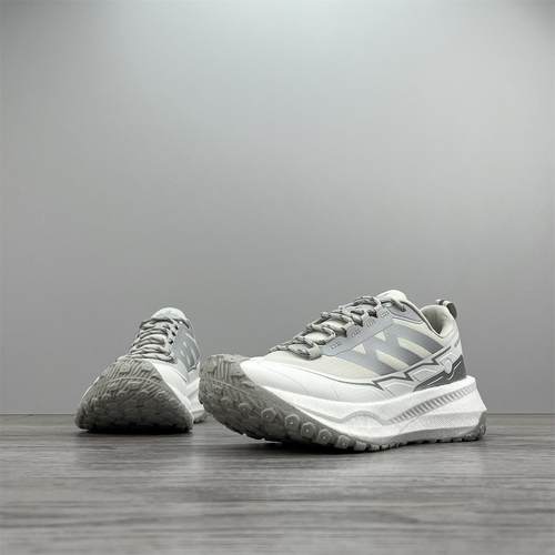 外贸出口男鞋秋季户外休闲运动鞋轻便透气低帮防滑越野跑鞋慢跑鞋