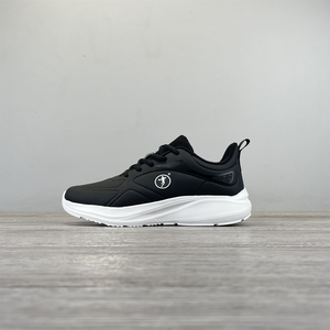 出口外贸单秋季皮面新款休闲鞋男女款轻底耐磨轻便百搭运动休闲鞋