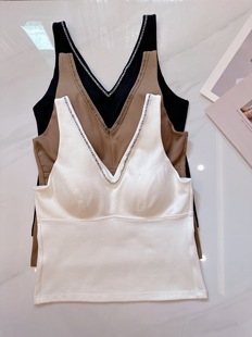 和美秋冬新款拼色字母打底背心白色百搭高弹无袖吊带V领透气薄杯