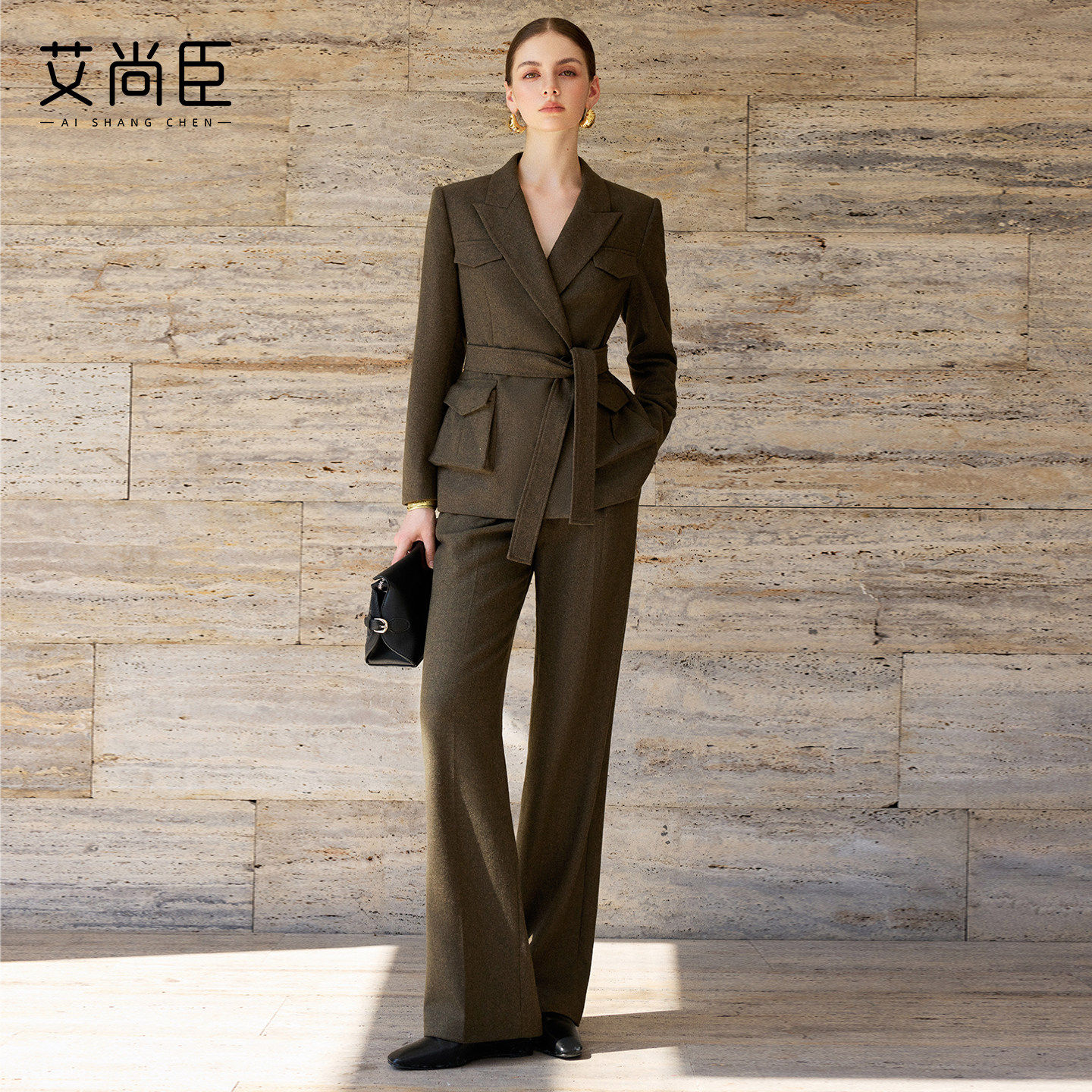 艾尚臣老钱风绿色西装套装女士收腰干练气质通勤职业装高级感秋季