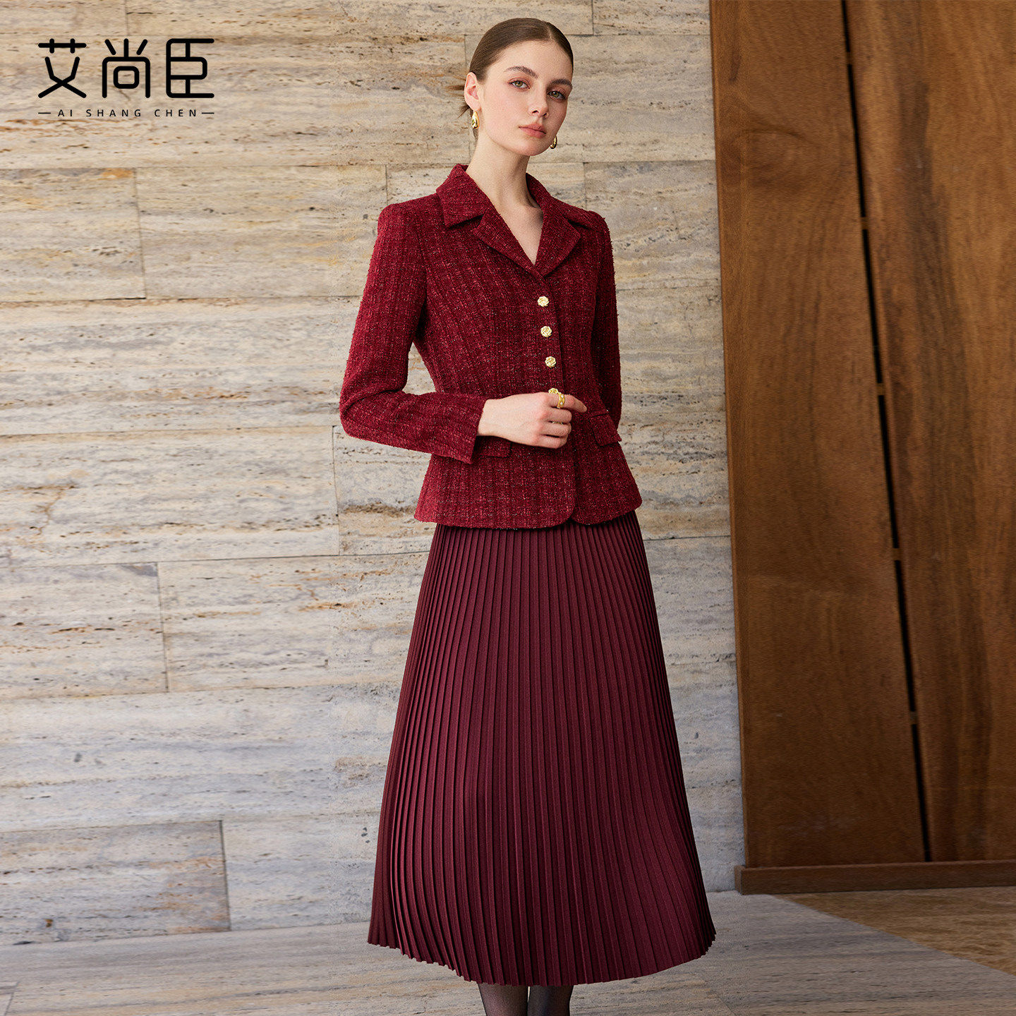 艾尚臣小香风酒红色粗花呢西装套装女秋冬收腰金属扣名媛风两件套