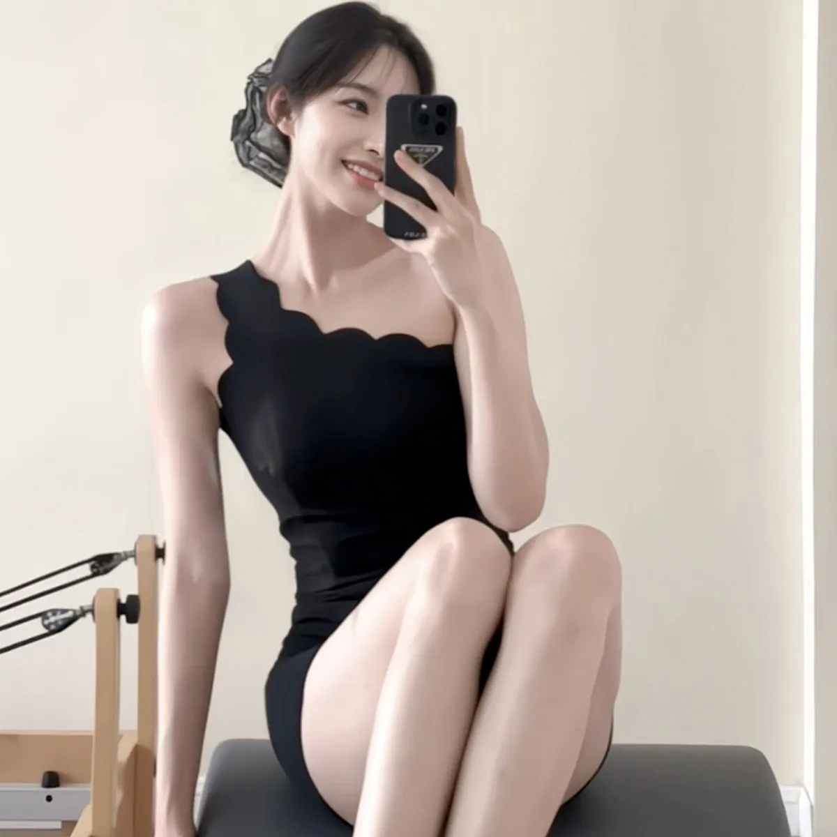 连体瑜伽服女2026新款夏季普拉提训练服绝美运动健身服套装紧身衣图片