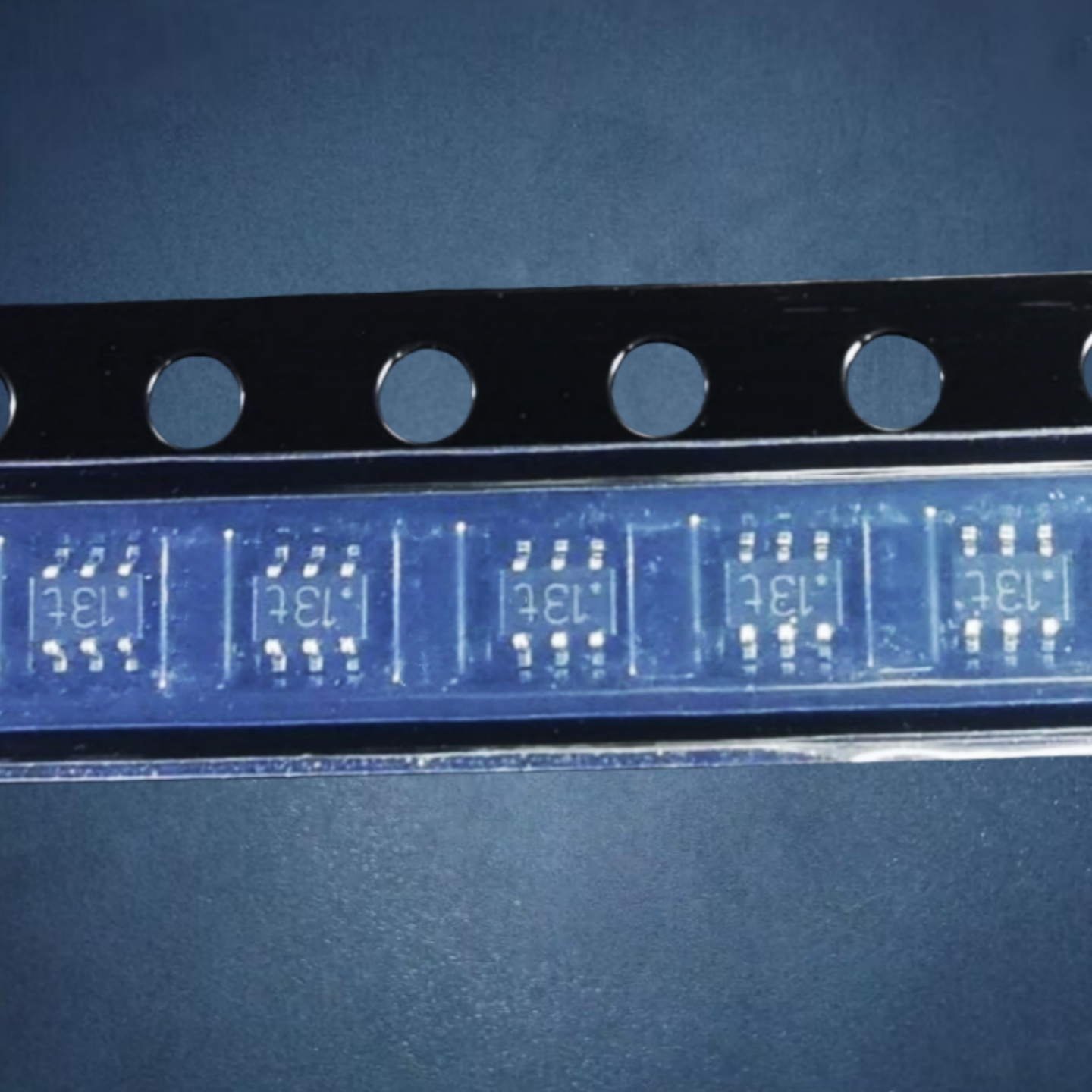 BC847BPN/Trans GP BJT NPN/PNP 45V 0.1A/SOT-363丝印13t