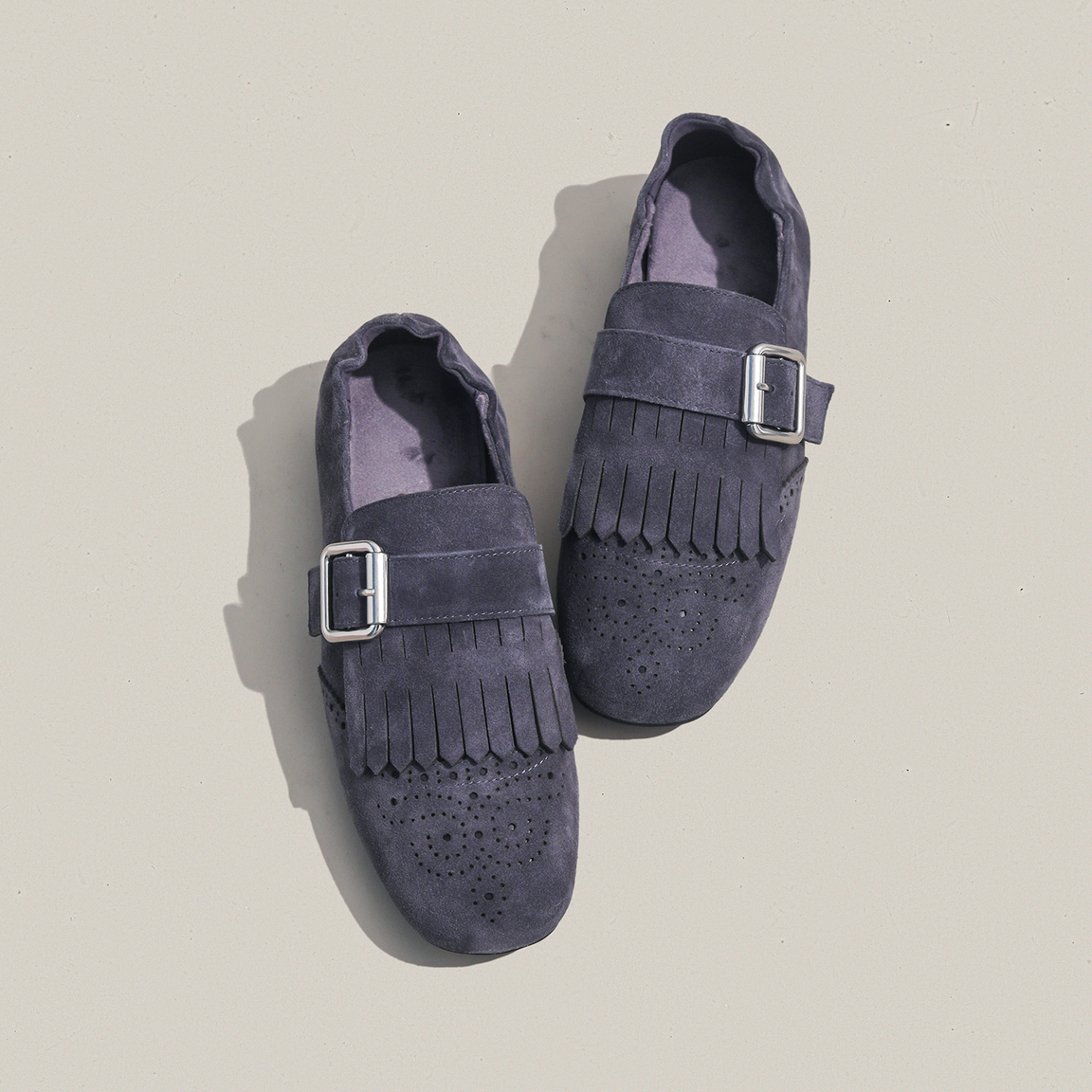 周周推荐~英伦风加绒流苏布洛克鞋女2025冬季新款真皮乐福小皮鞋